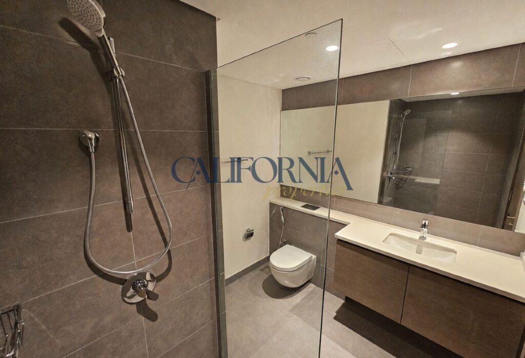 Corner Unit | Brand New | Park and CreekBeach View - 13