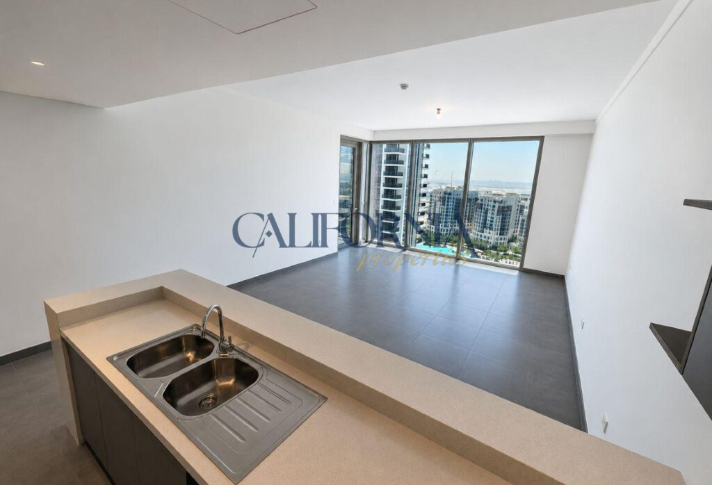 Corner Unit | Brand New | Park and CreekBeach View - 2