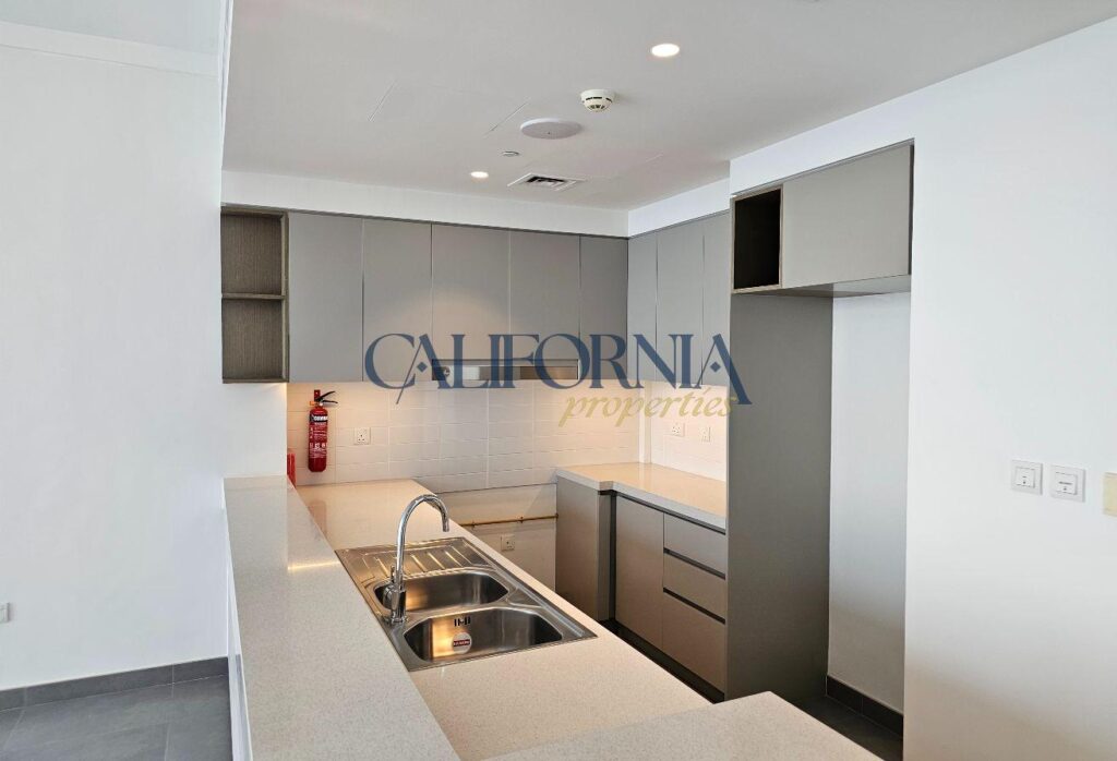 Corner Unit | Brand New | Park and CreekBeach View - 4