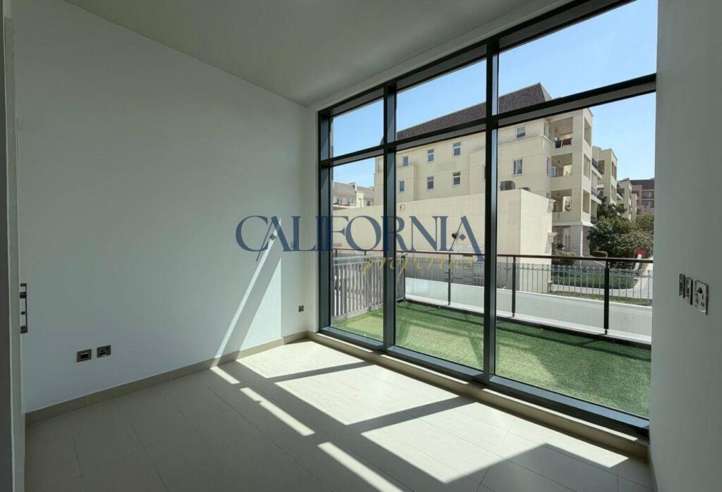 Duplex 3 Bed + Maid | Kitchen Appliances - 13