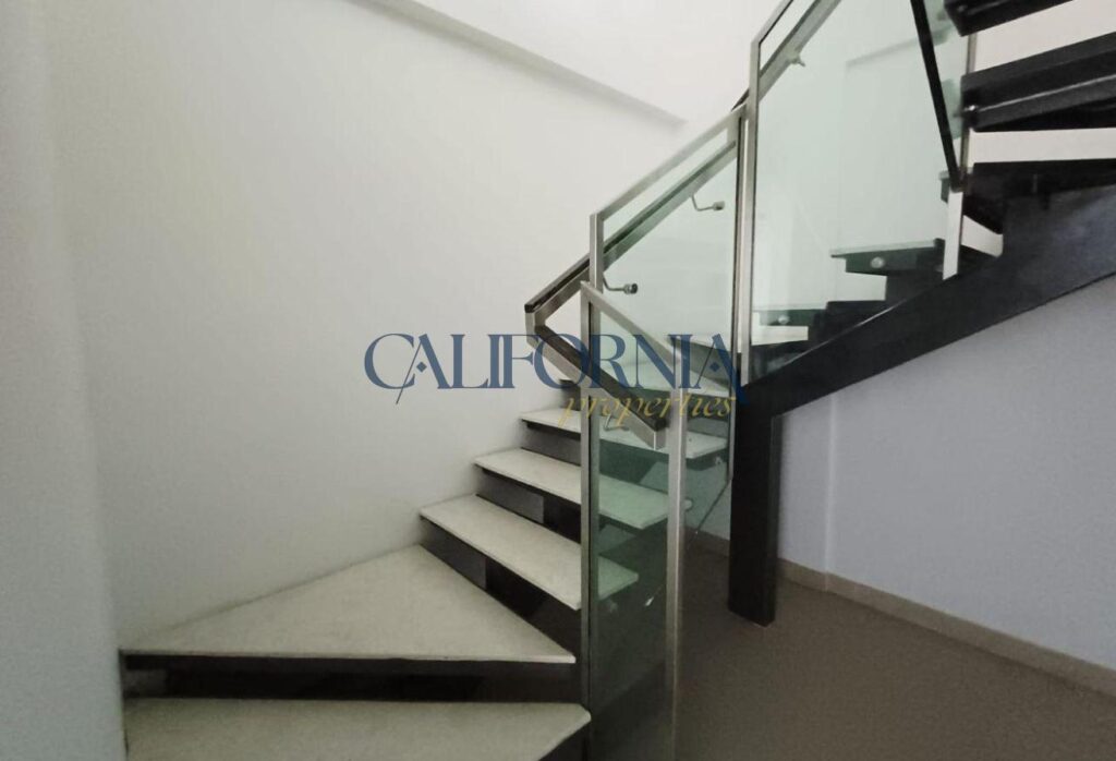 Duplex 3 Bed + Maid | Kitchen Appliances - 16