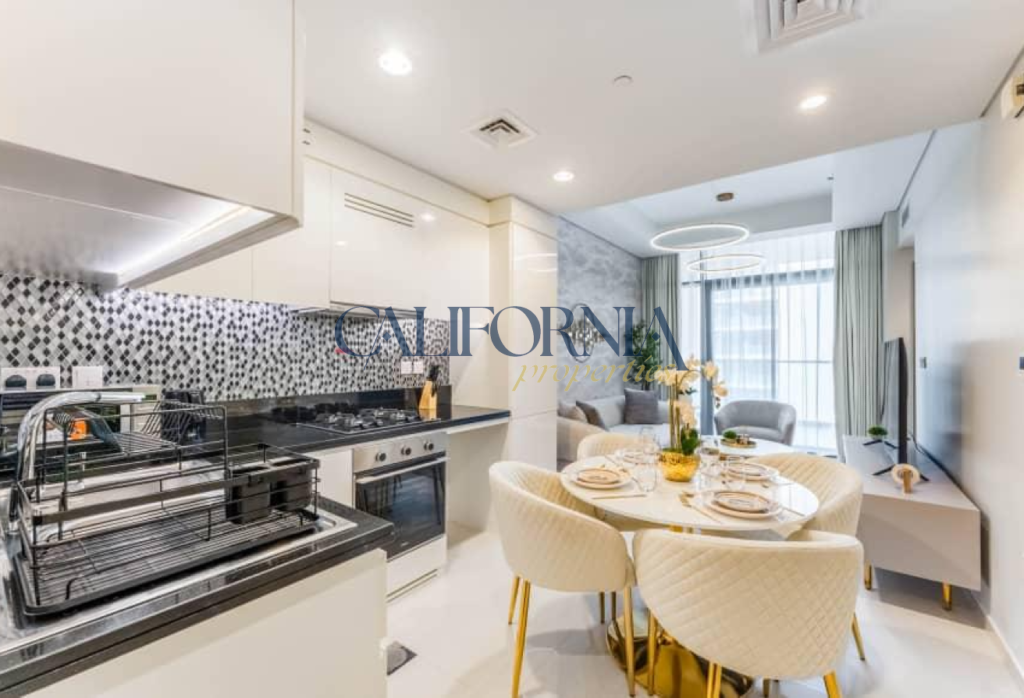 Fully Furnished | High Floor | Vacant on Aug - 17
