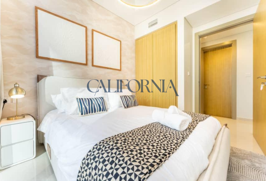 Fully Furnished | High Floor | Vacant on Aug - 27