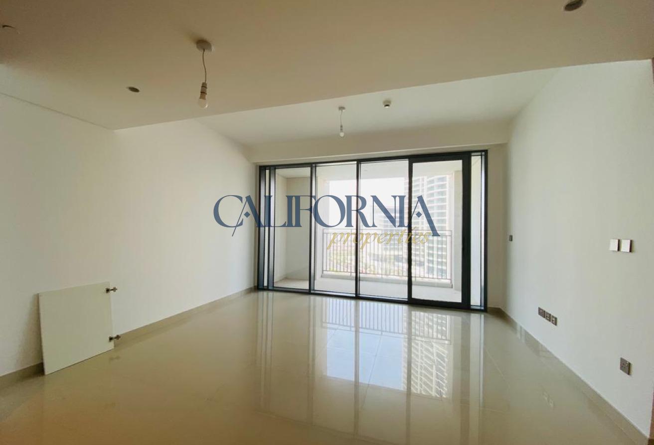 Kitchen Appliances | Vacant | Large Layout - 1