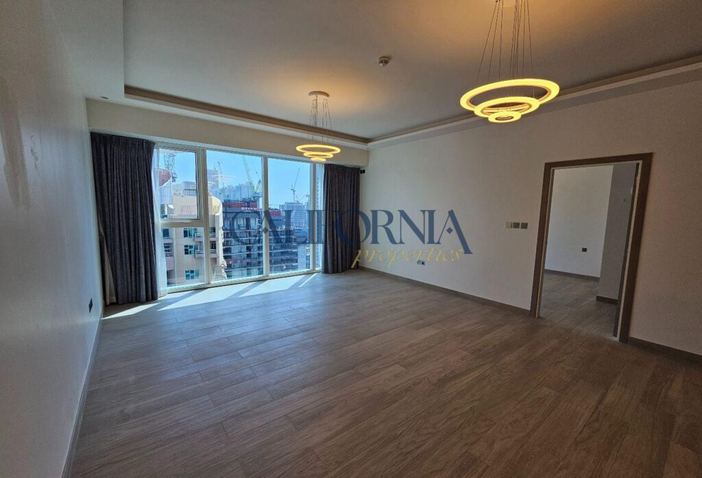 Large Layout | 1 Bed + Study | Kitchen Appliances - 3