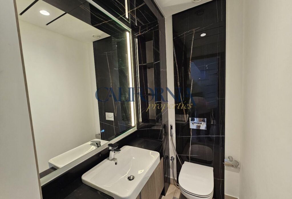 Large Layout | 1 Bed + Study | Kitchen Appliances - 9