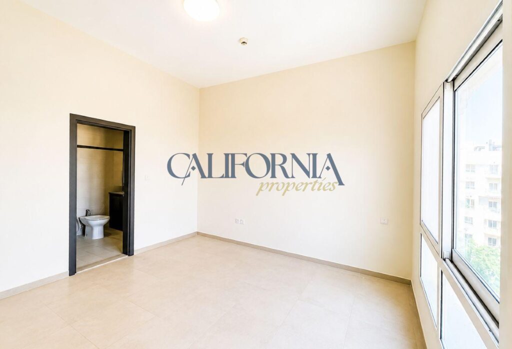 Semi-Furnished | Road and Park View - 7