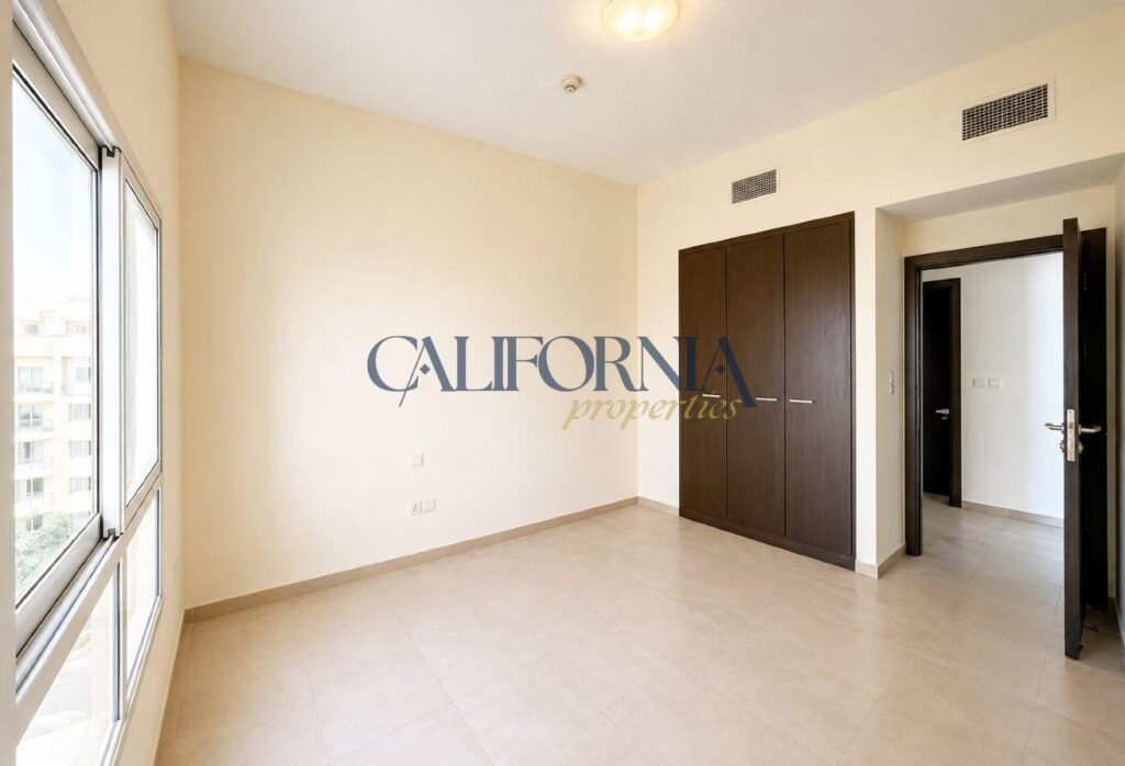 Semi-Furnished | Road and Park View - 8
