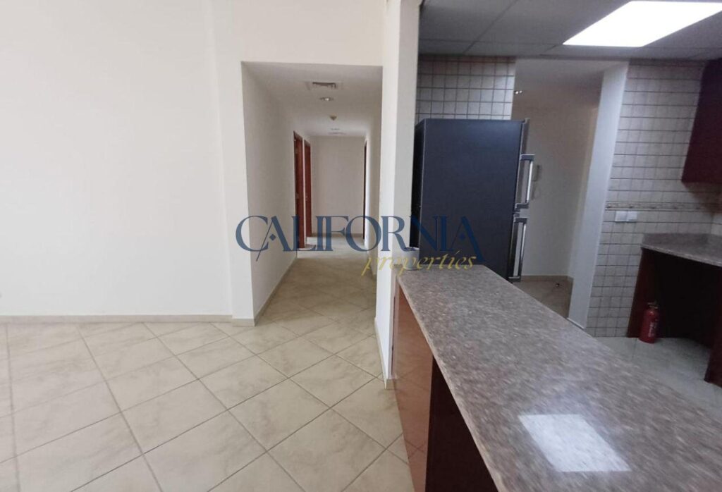 Spacious | Vacant| Family Community - 5