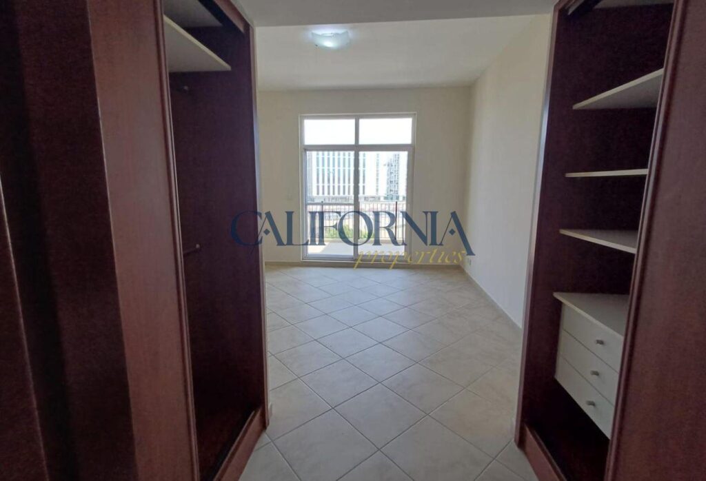 Spacious | Vacant| Family Community - 9