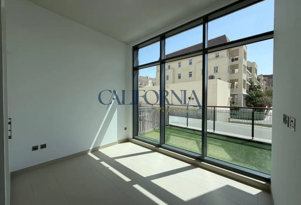 Duplex 3 Bed + Maid | Kitchen Appliances - 13
