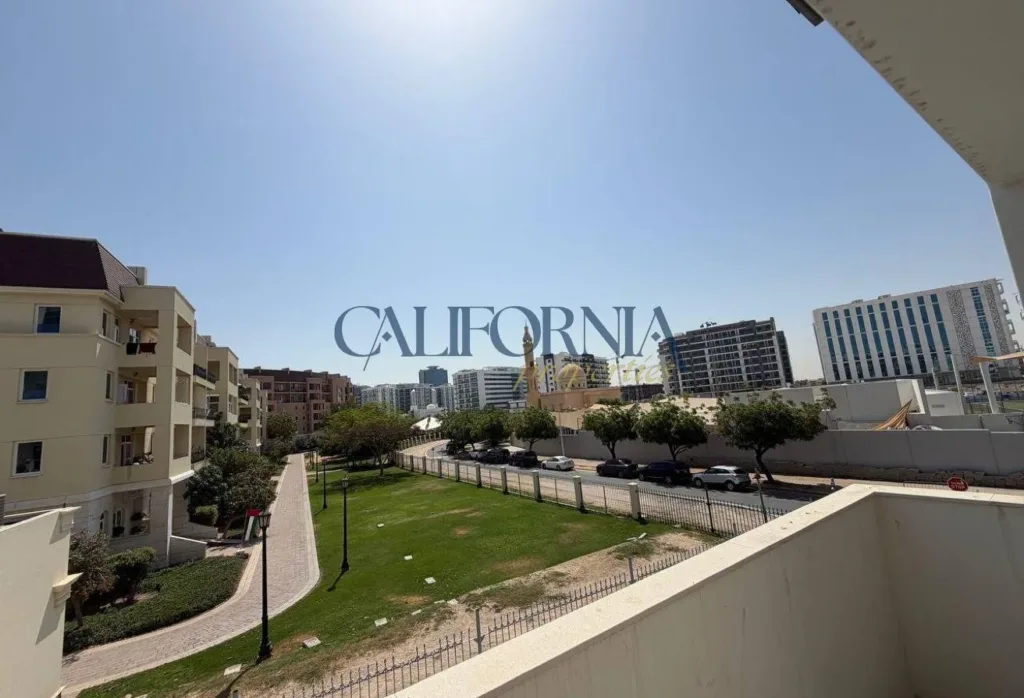 Duplex 3 Bed + Maid | Kitchen Appliances - 9
