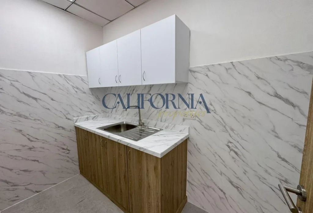 Fully Fitted | Canal View | Vacant - 2