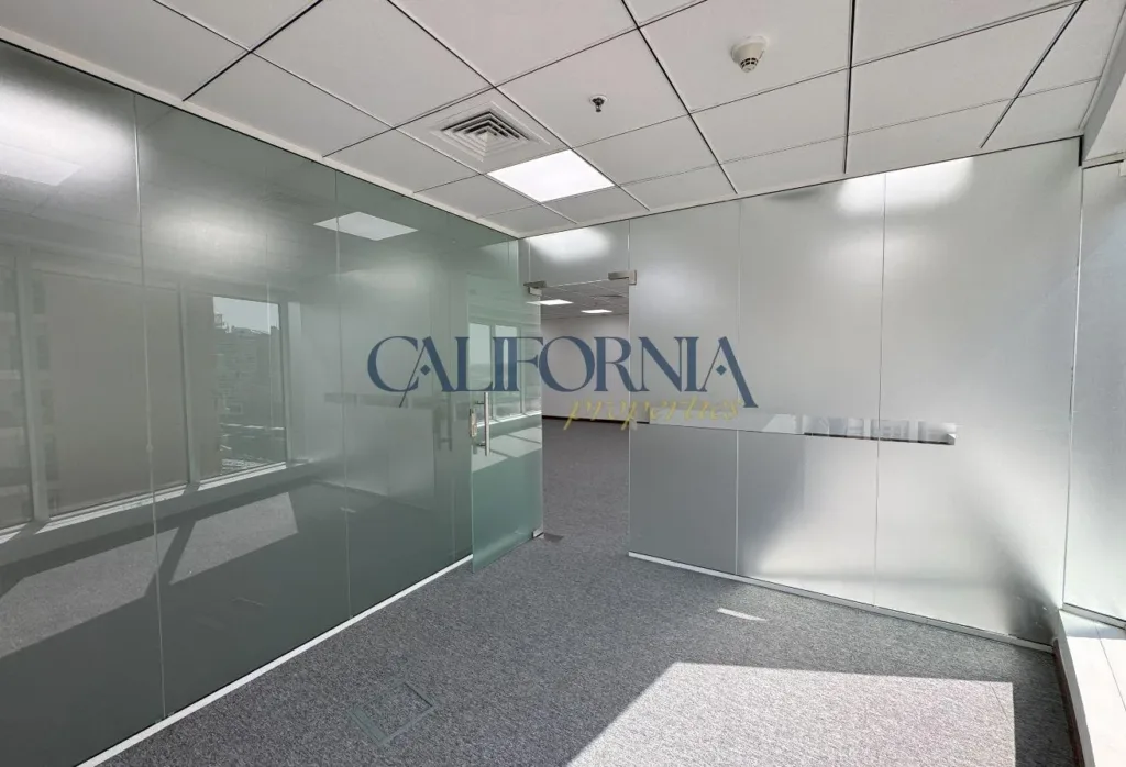 Fully Fitted | Canal View | Vacant - 5