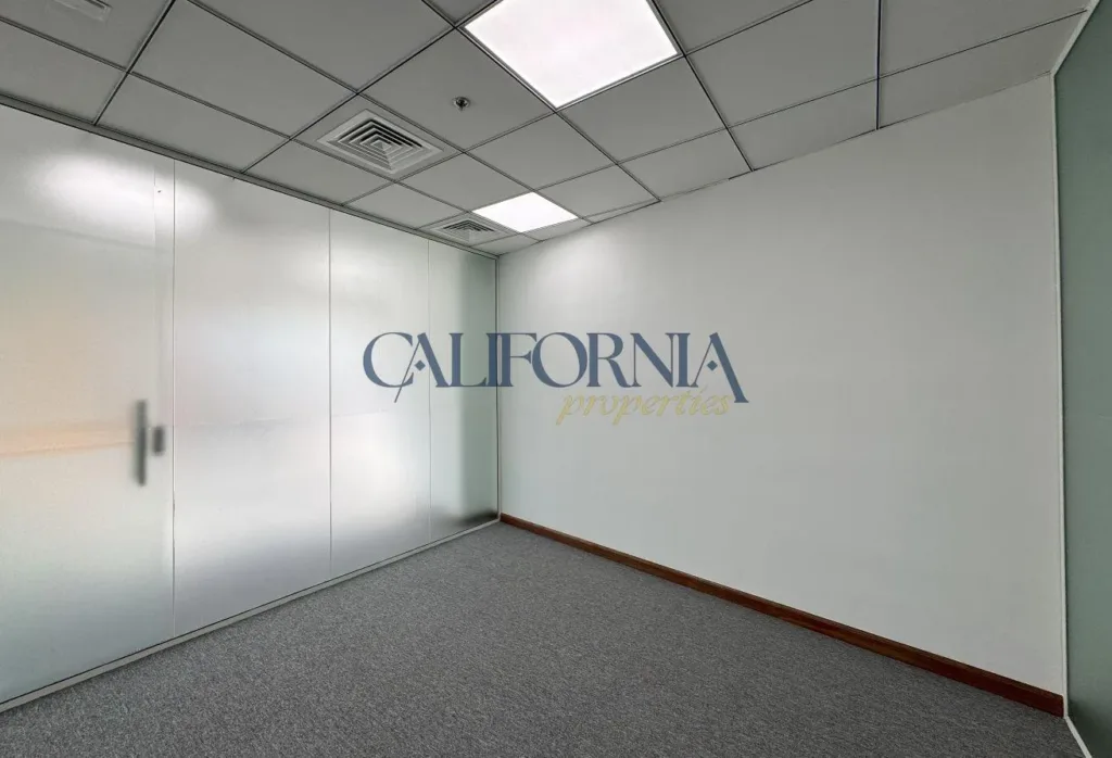 Fully Fitted | Canal View | Vacant - 6