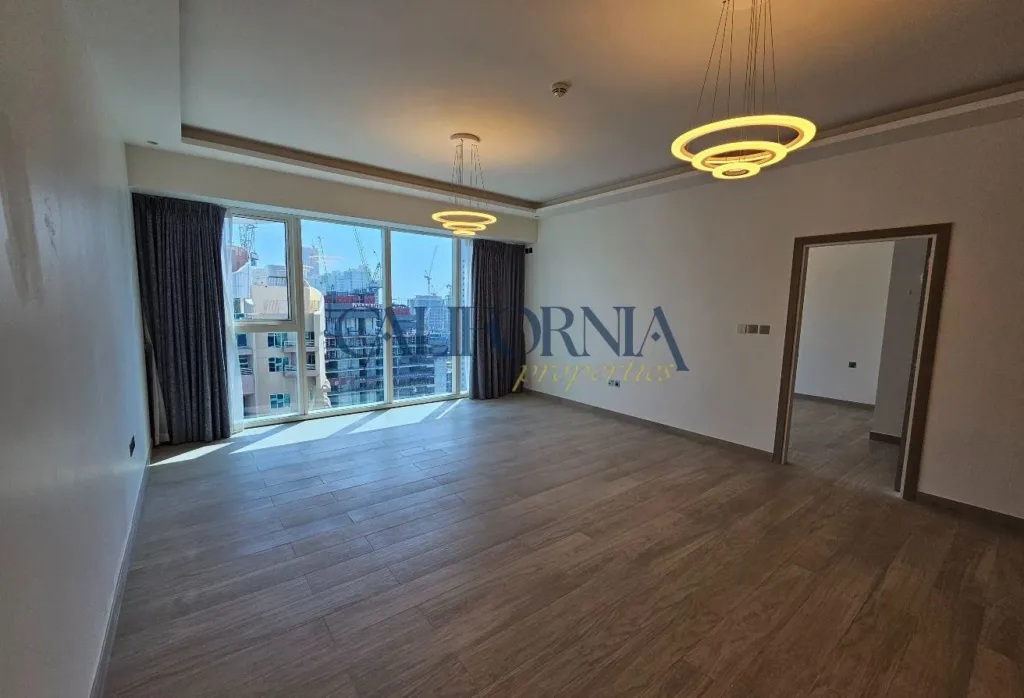 Large Layout | 1 Bed + Study | Kitchen Appliances - 3