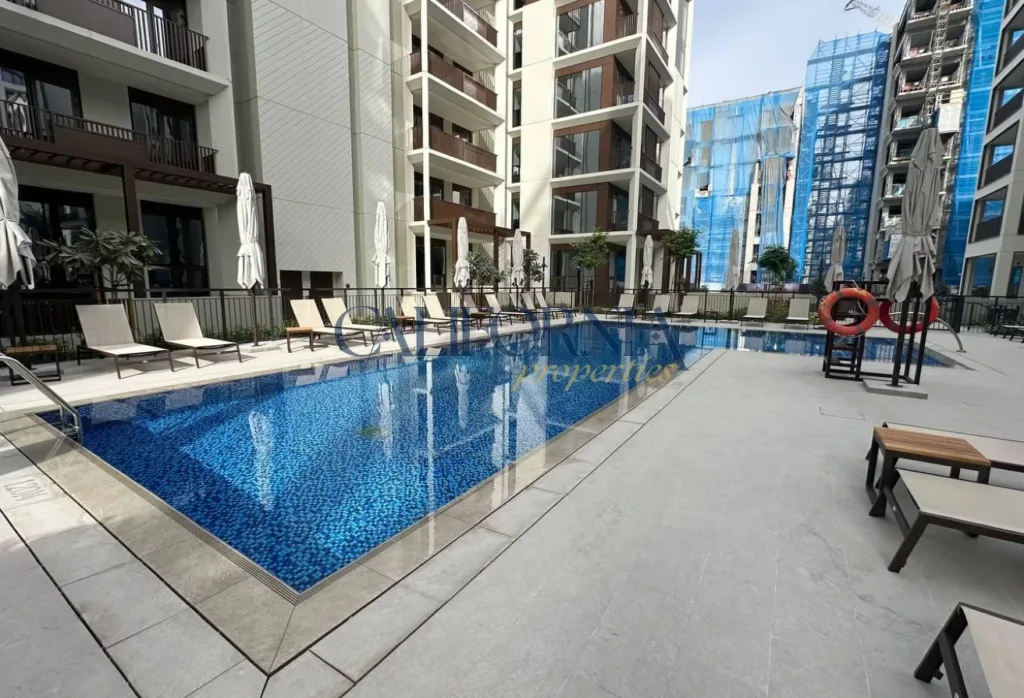 Prime Location | Best Deal for Investors - 3