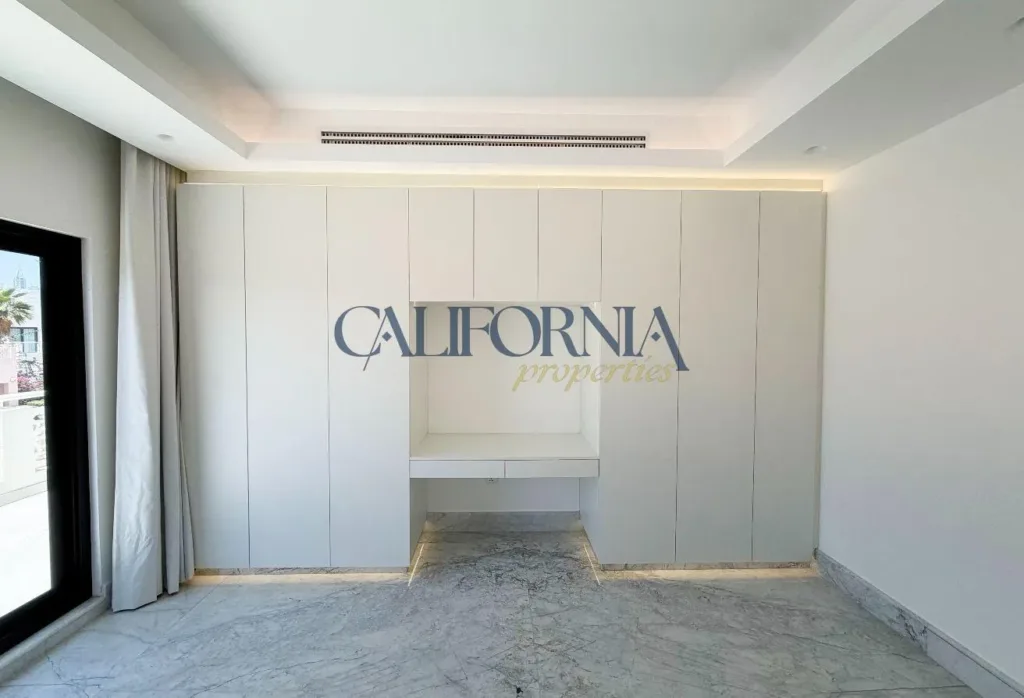 Single Corner Villa | Lake View | Branded Finishes - 15