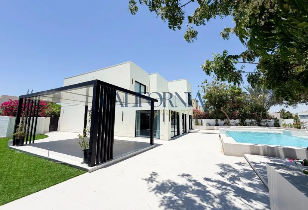 Single Corner Villa | Lake View | Branded Finishes - 19