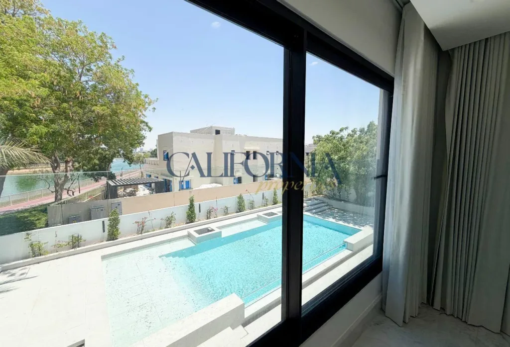 Single Corner Villa | Lake View | Branded Finishes - 3