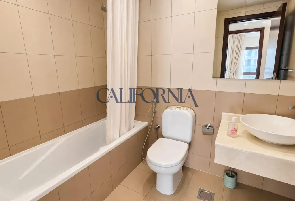 2 Balconies | Vacant | Corner Unit |Laundry - 12