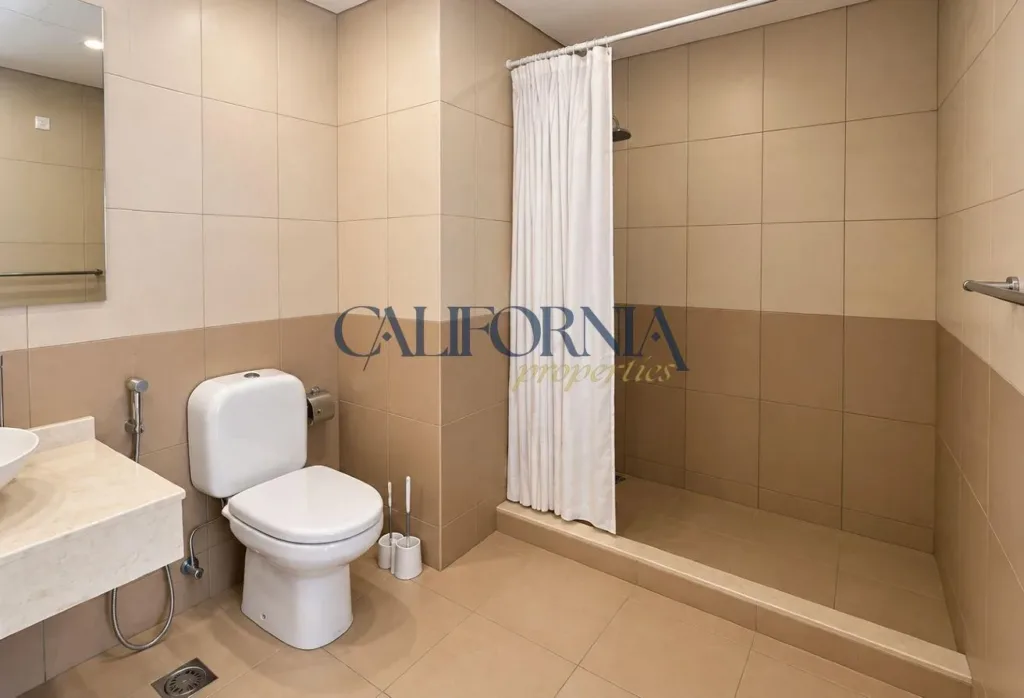 2 Balconies | Vacant | Corner Unit |Laundry - 13