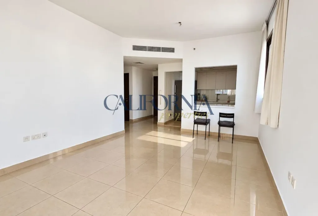 2 Balconies | Vacant | Corner Unit |Laundry - 3