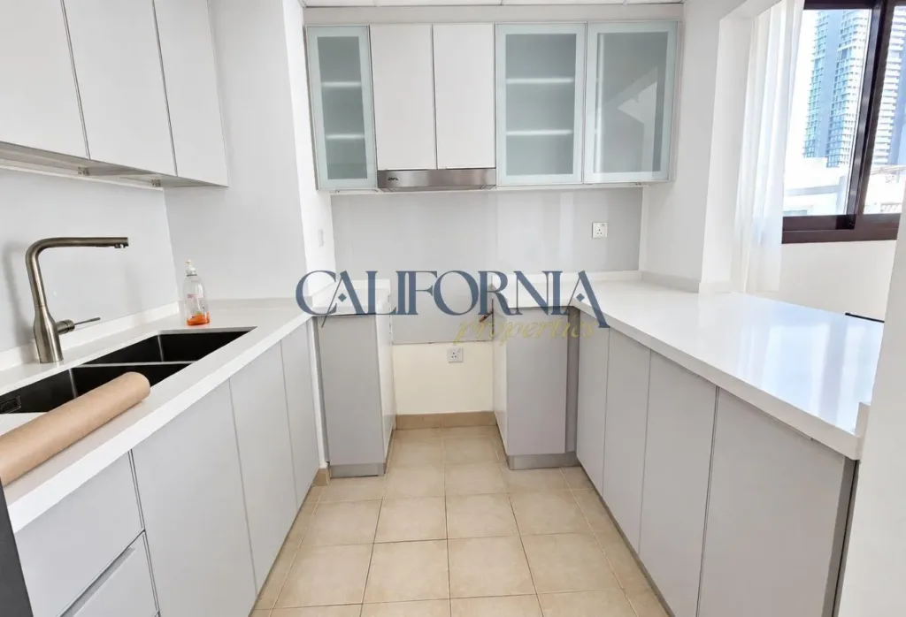 2 Balconies | Vacant | Corner Unit |Laundry - 4