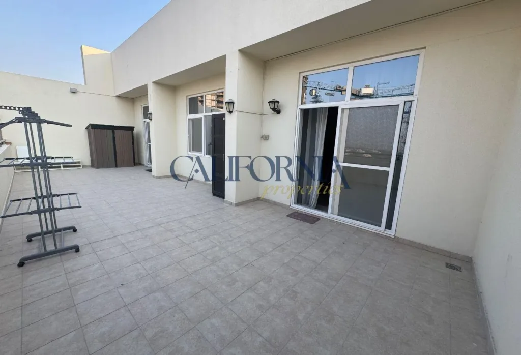 Fully Furnished | Vacant | Large Balcony - 3