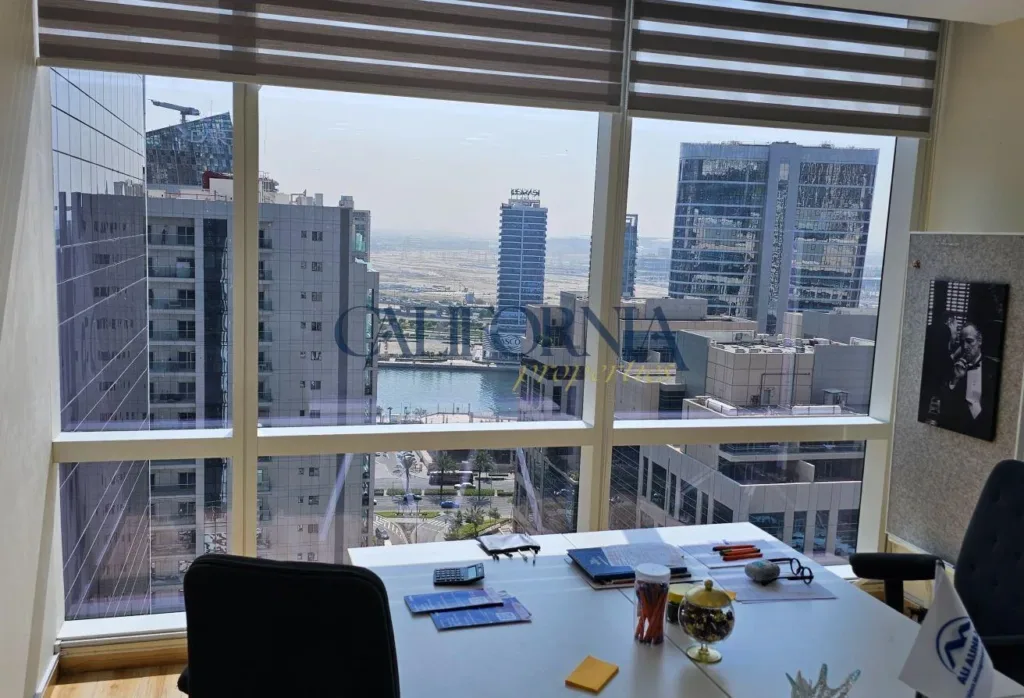 Furnished Corner Office | Marina & City View - 5