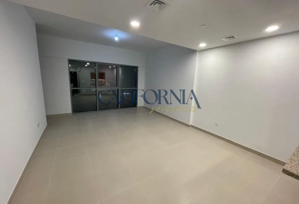Unfurnished | Large Layout |Nice View - 3