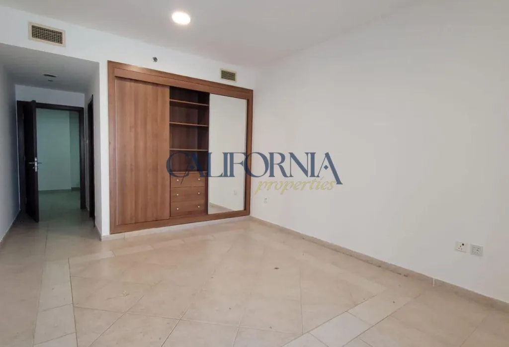 1BR Apartment | Marina & Beachfront Views | Balcon - 5