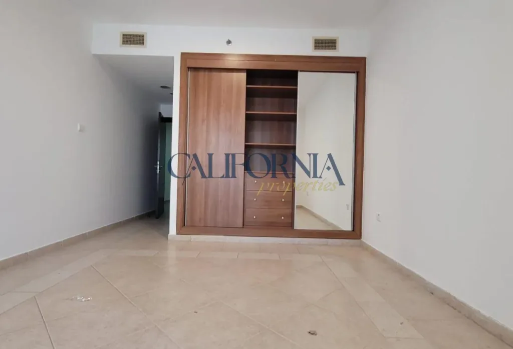 1BR Apartment | Marina & Beachfront Views | Balcon - 7