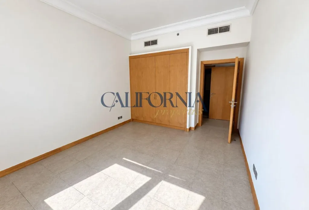Kitchen Appliances | Large Balcony | Maid Room - 11