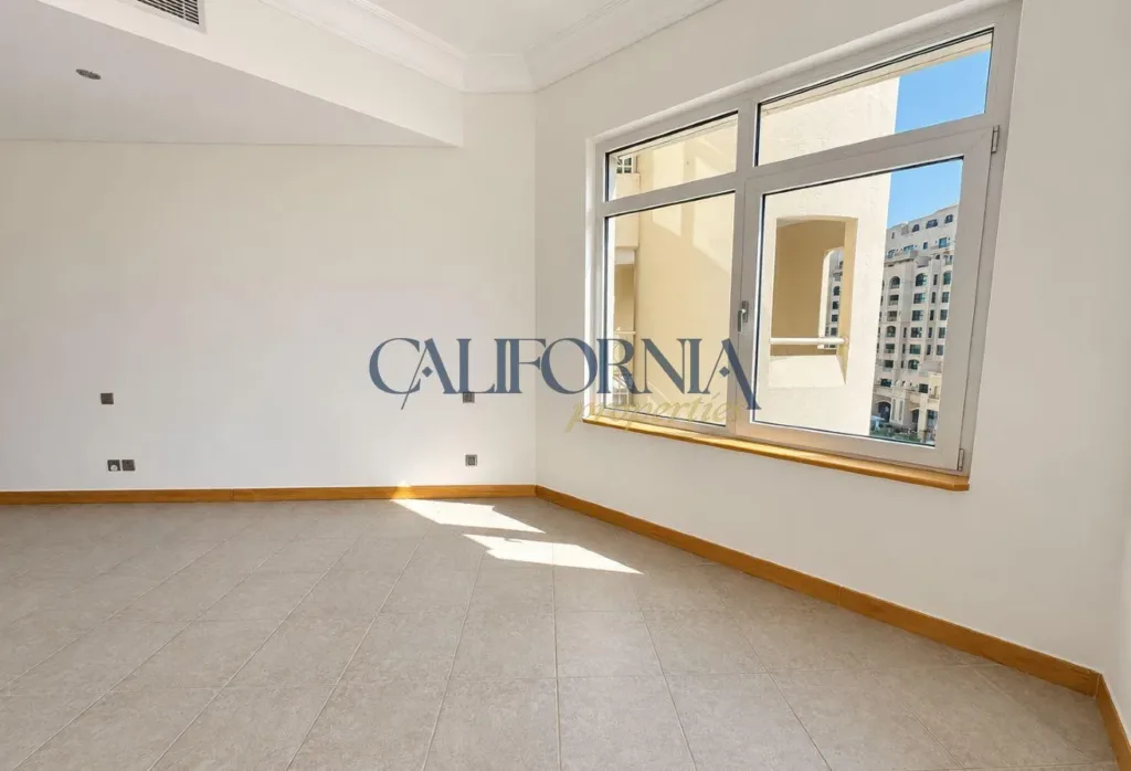 Kitchen Appliances | Large Balcony | Maid Room - 12