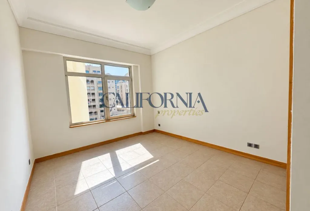 Kitchen Appliances | Large Balcony | Maid Room - 13