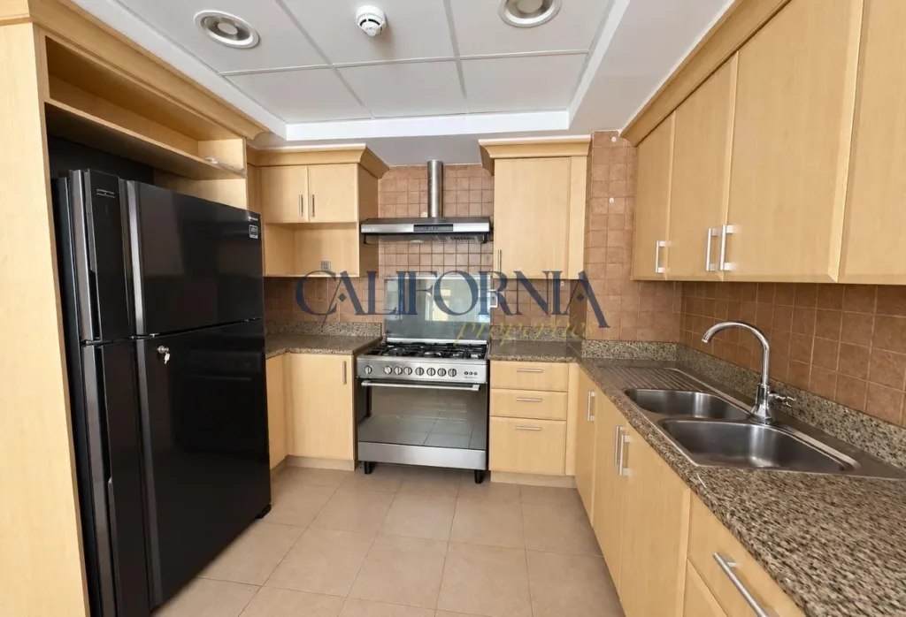 Kitchen Appliances | Large Balcony | Maid Room - 2
