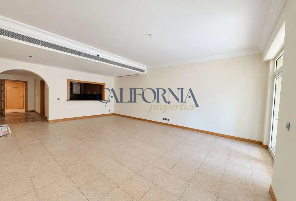Kitchen Appliances | Large Balcony | Maid Room - 4