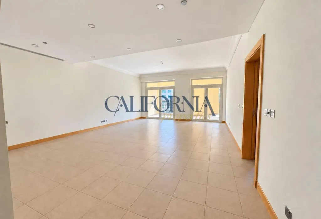 Kitchen Appliances | Large Balcony | Maid Room - 5