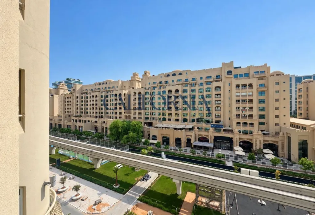 Kitchen Appliances | Large Balcony | Maid Room - 8